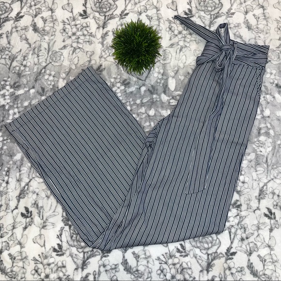 🐬 High Rise Wide Leg Pants - Picture 3 of 12